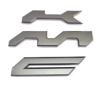 رنگ قطعات پلاستیکی خودرو